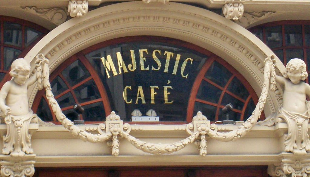 façade majestic café - destination porto