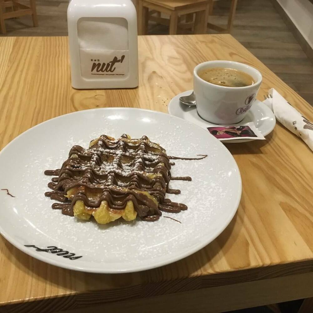 gaufre porto nut café - destination porto