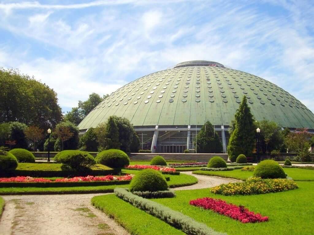 dame palais de cristal - destination porto