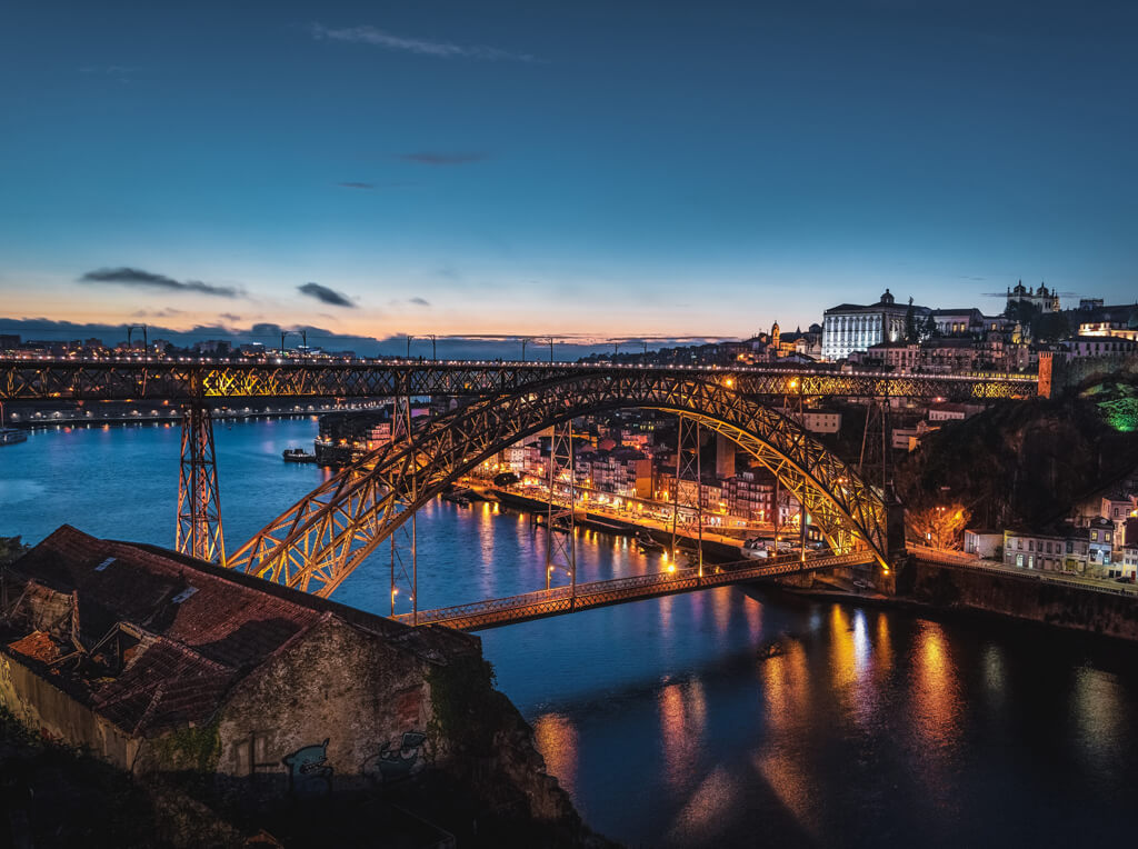 pont dom luis by night - destination porto