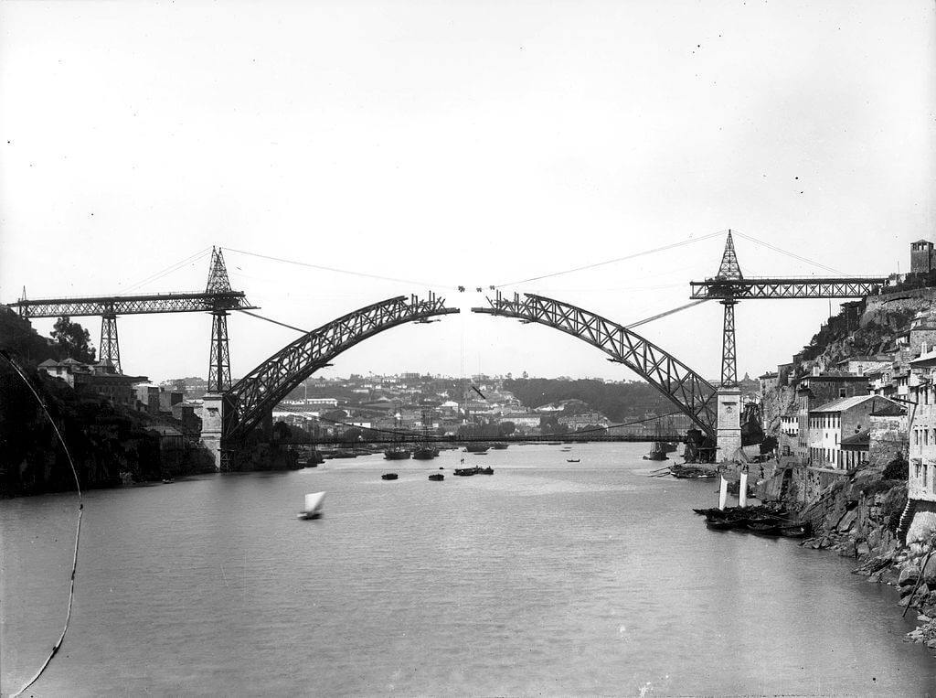 pont dom luis construction - destination porto